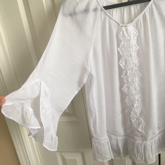 White ruffle top - Picture 3 of 6